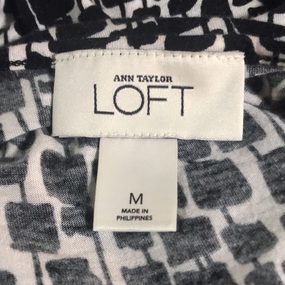 Ann Taylor Loft S/S Top - Picture 6 of 6